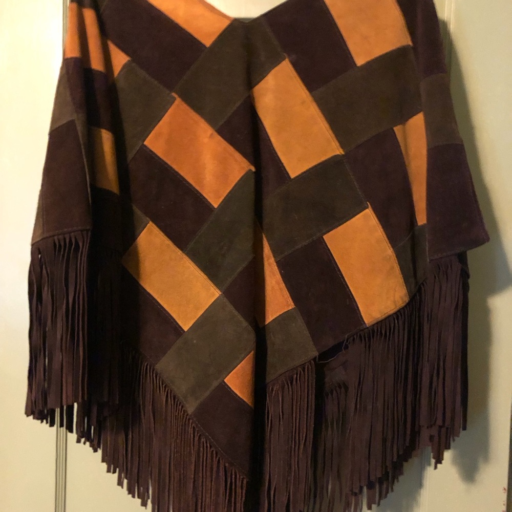 Vintage boho suede leather fringed poncho! Ready for Spring!
